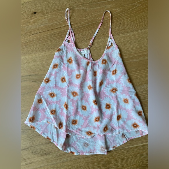 Beautiful summer clothes bundle - Picture 8 of 10